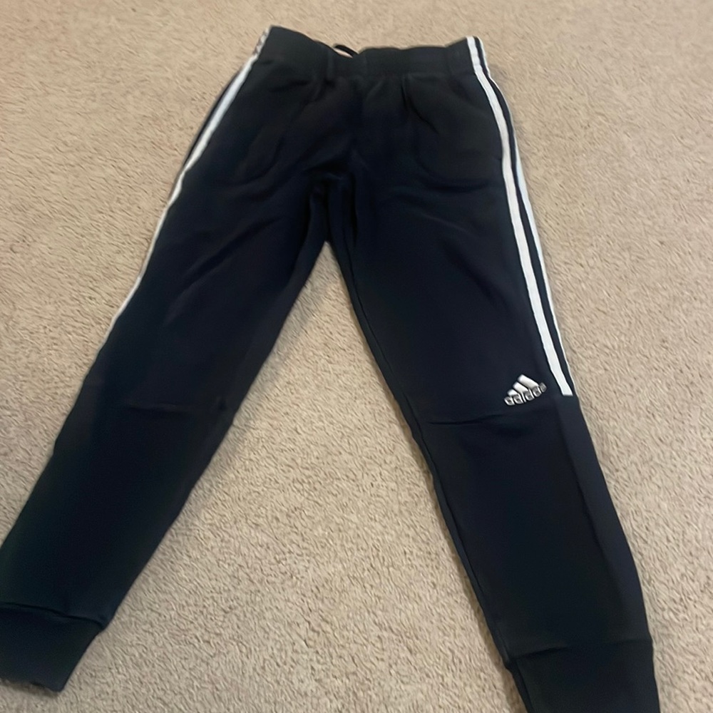 Adidas sweatpants size Youth Medium